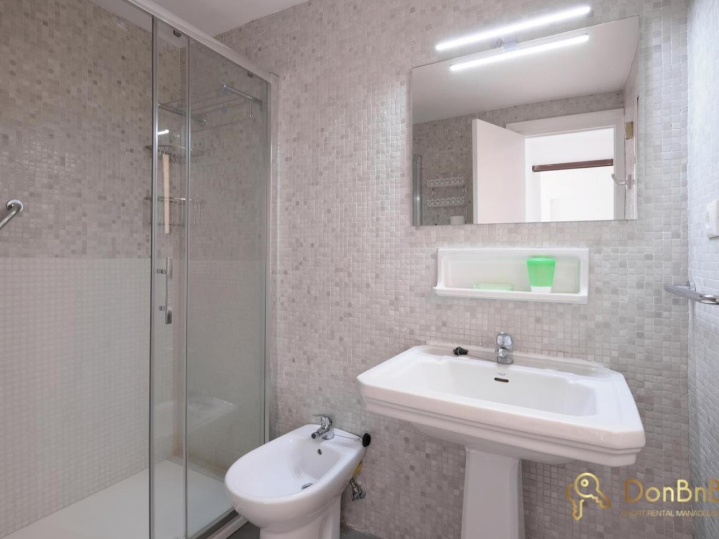 Apartamento Con Piscina En La Primera Linea De Playa De Fuengirola Rom bilde