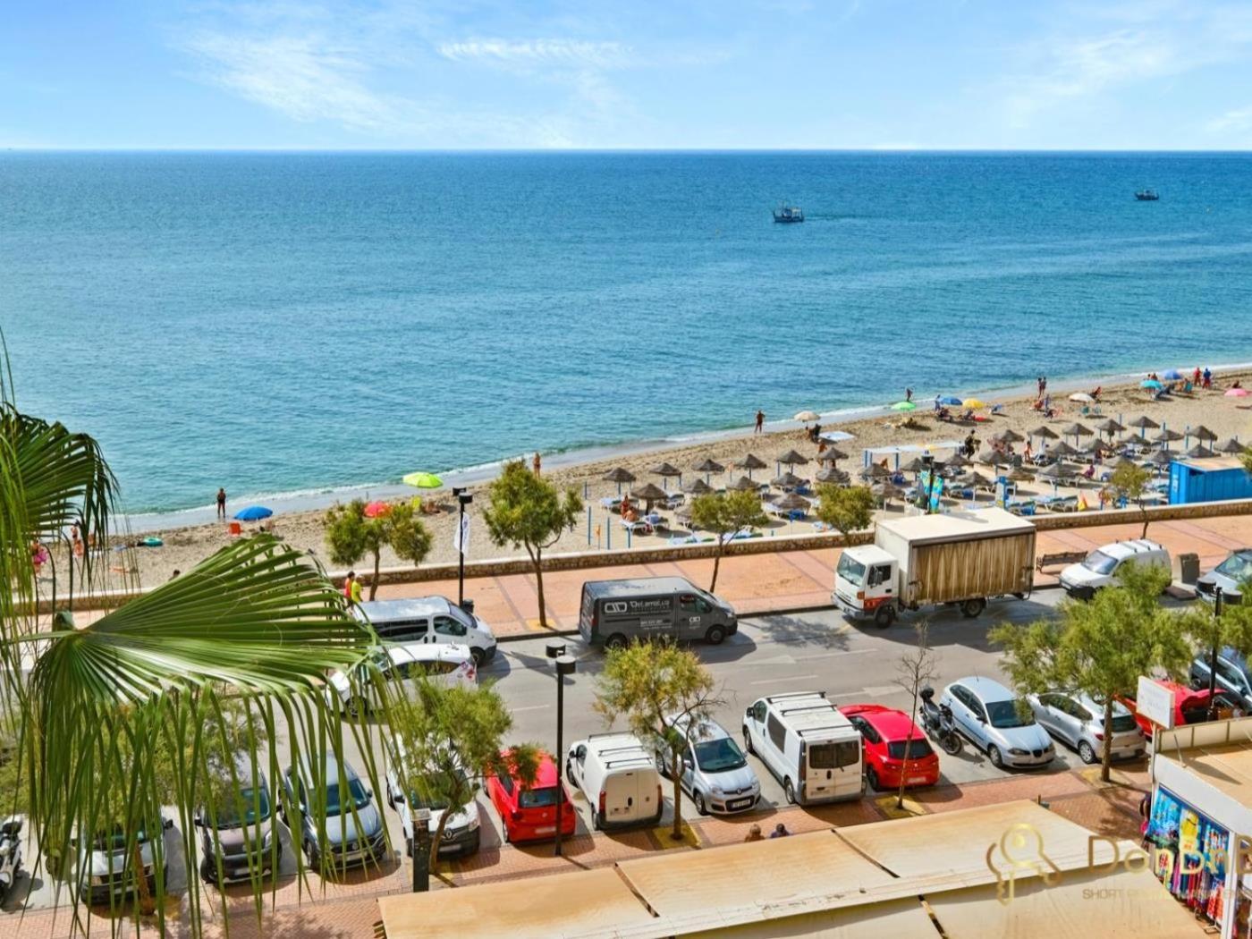 Apartamento Con Piscina En La Primera Linea De Playa De Fuengirola Rom bilde