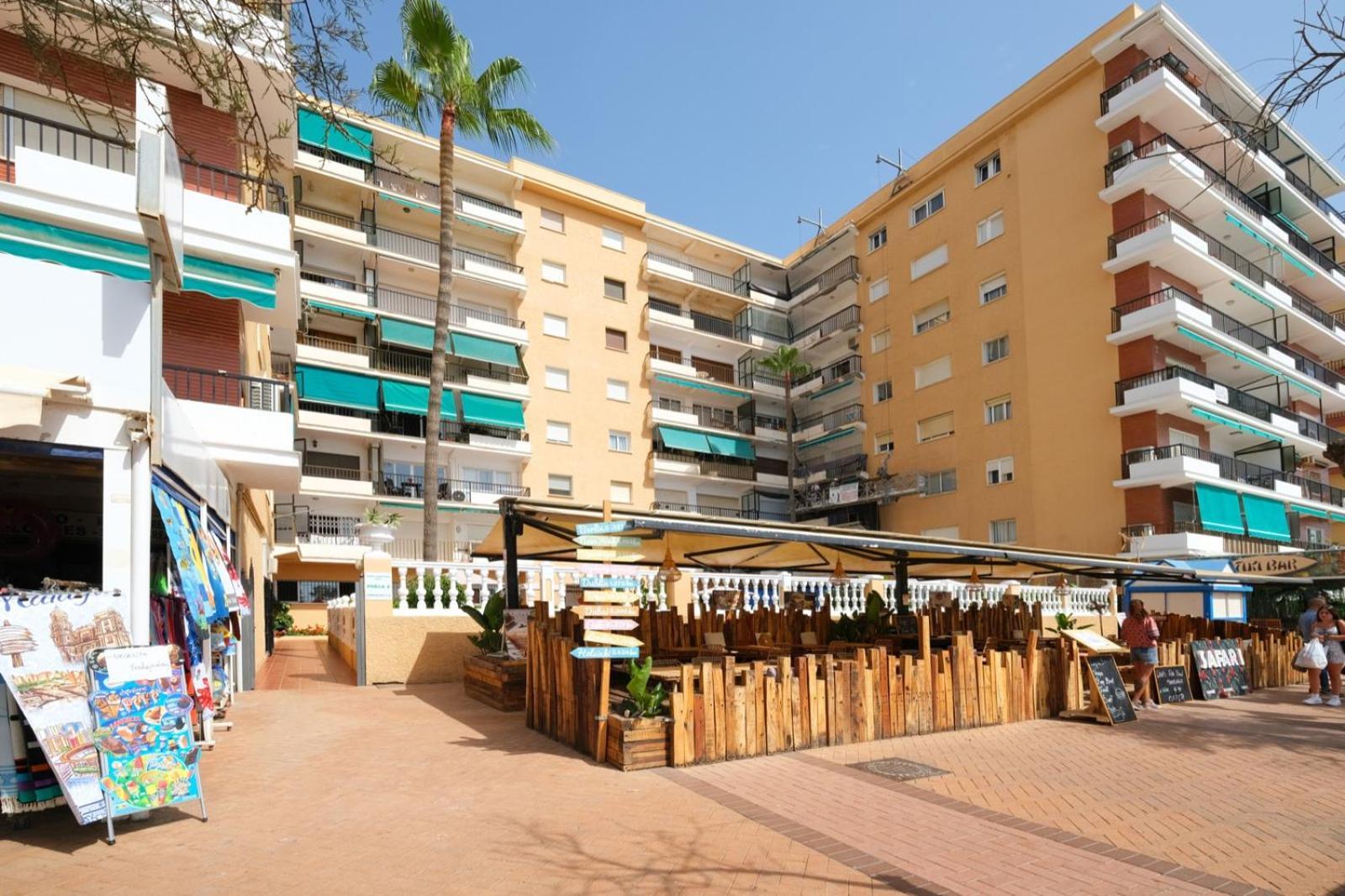 Apartamento Con Piscina En La Primera Linea De Playa De Fuengirola Eksteriør bilde