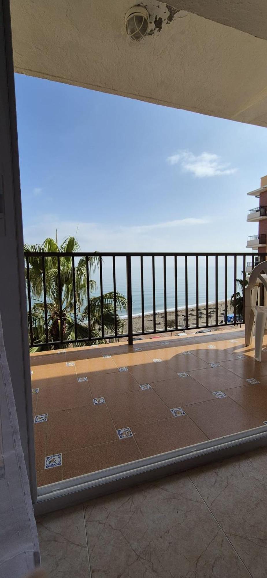 Apartamento Con Piscina En La Primera Linea De Playa De Fuengirola Eksteriør bilde